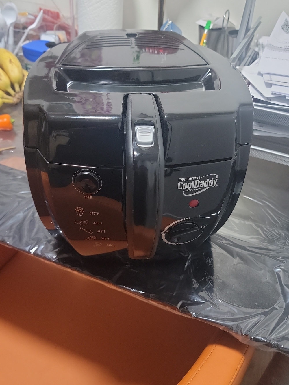 Presto CoolDaddy Deep Fryer in Black